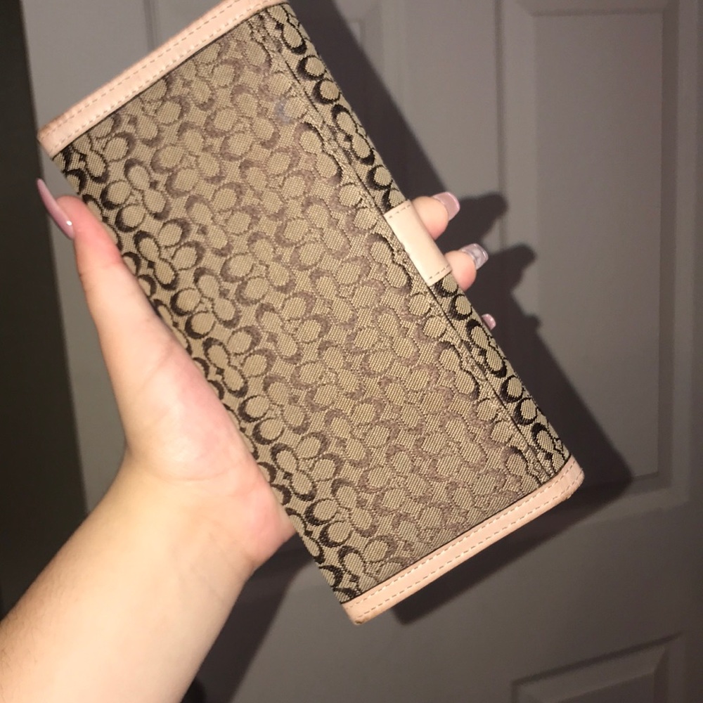 Coach Wallet - Picture 2 of 4